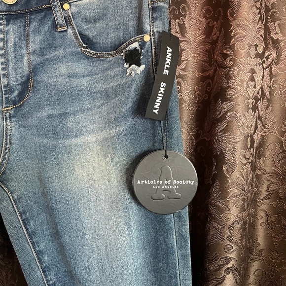Articles of Society Frayed Jean Skinny Crop Size 28 New Condition NWT - Picture 6 of 13